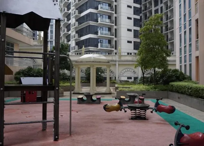 Modern Rustic Pet Friendly In Mckinley Hill Bgc Aparthotel 4*
