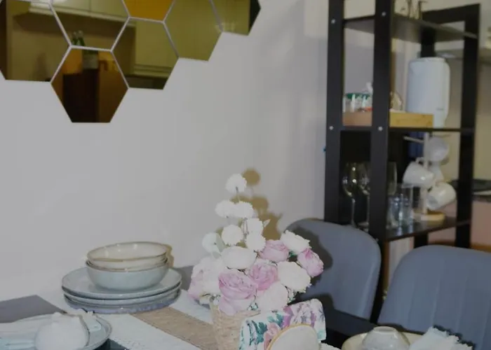 Aparthotel Modern Rustic Pet Friendly In Mckinley Hill Bgc